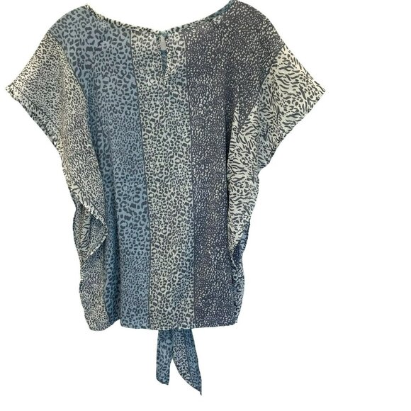 Cooper & Ella Career Blouse Cap Sleeve Tie Bottom Blue Animal Print Size Medium - Picture 6 of 14